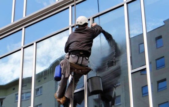 DFW Window Cleaning of Irving-Commercial Window Cleanin